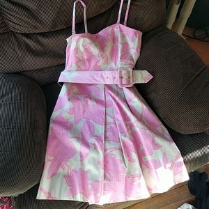 Pretty spring dress, never worn